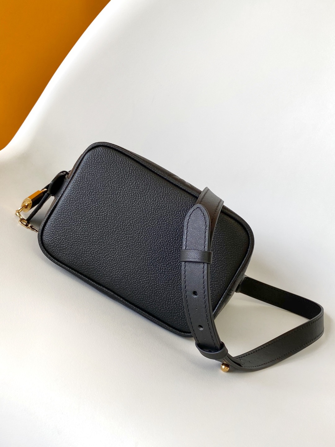 Louis Vuitton M13480 Women Shoulder Bags Size 16*18*12cm