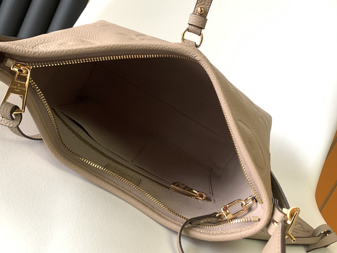 Louis Vuitton M46277 CarryAll Women Bags Size 29*24*12cm