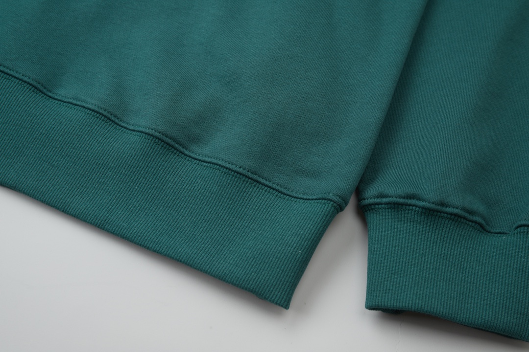 Loewe Unisex Sweatshirt Size S-XL