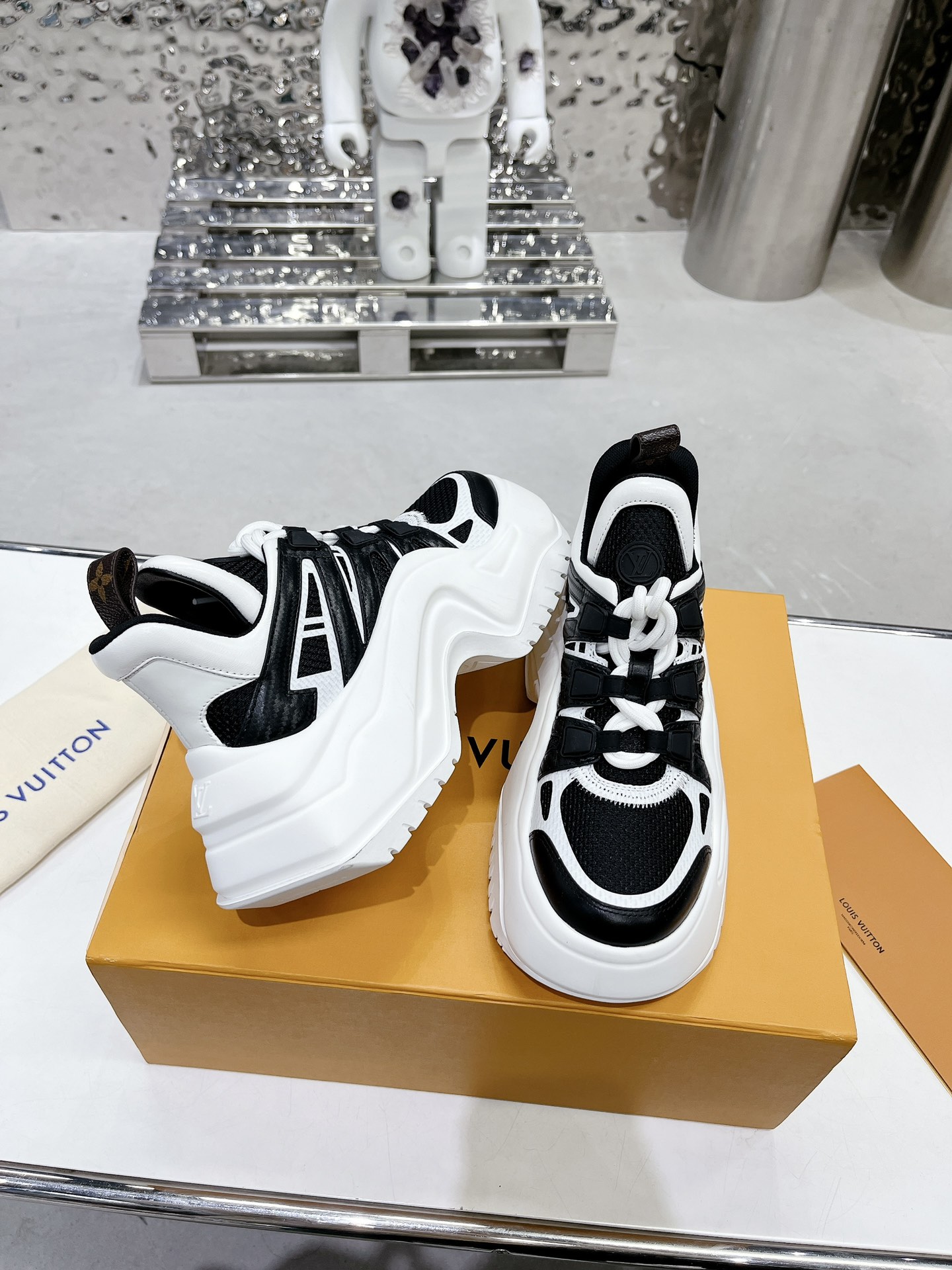 Louis Vuitton Cruise23 Archlight 2.0 Sneaker Size 36-41