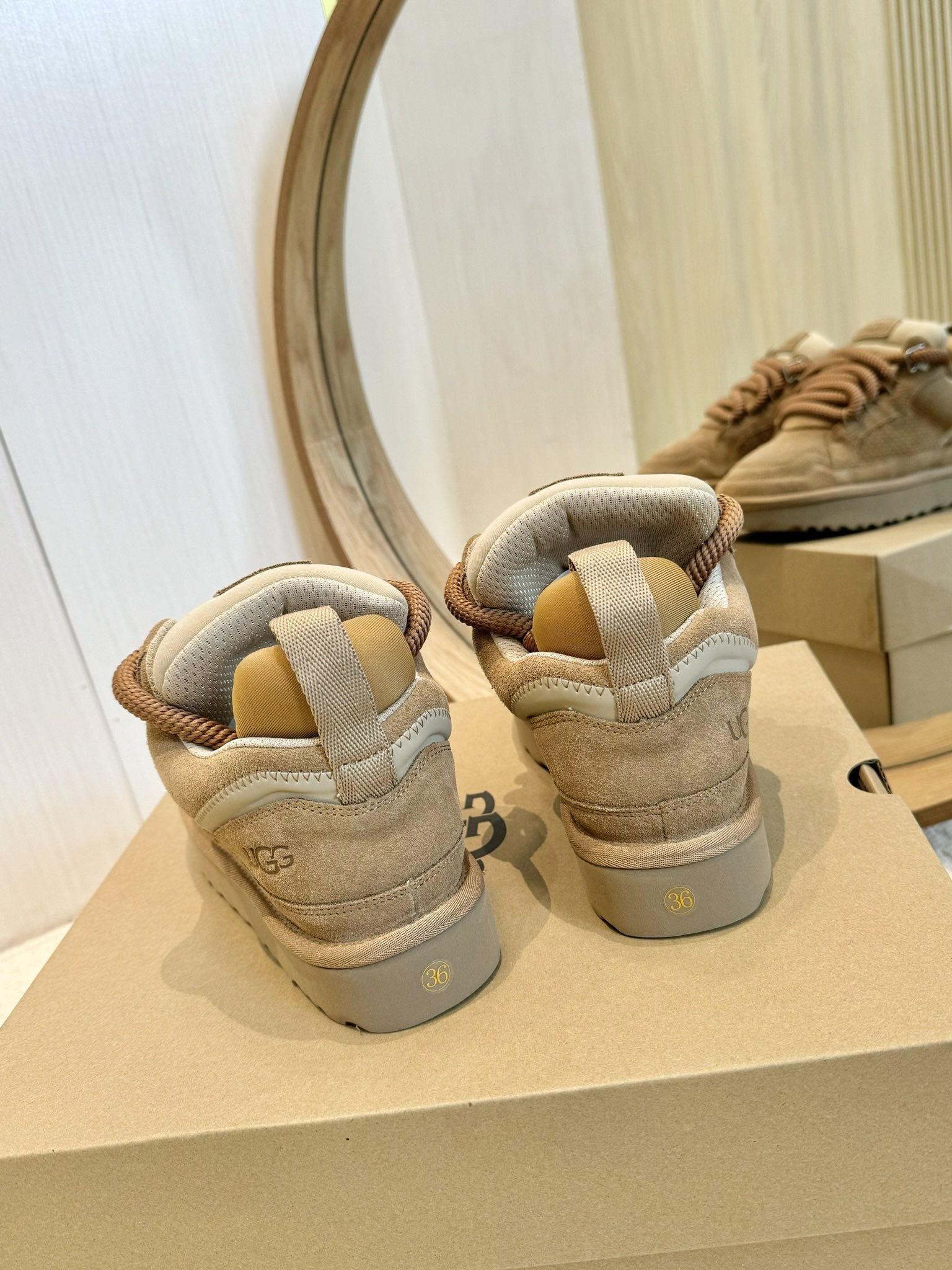 UGG Women Boots Size 35-40