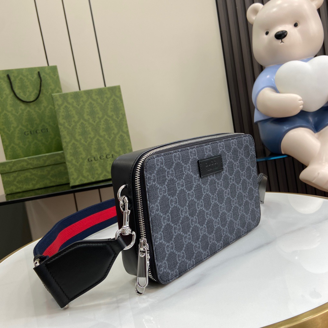 Gucci GG Supreme Shoulder Bags Size 14*22.5*7.5cm