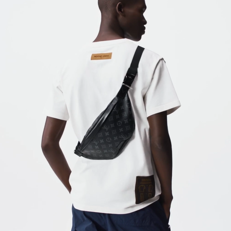 Louis Vuitton M46035 Discovery BumbagMen Bags Size 44*15*9cm