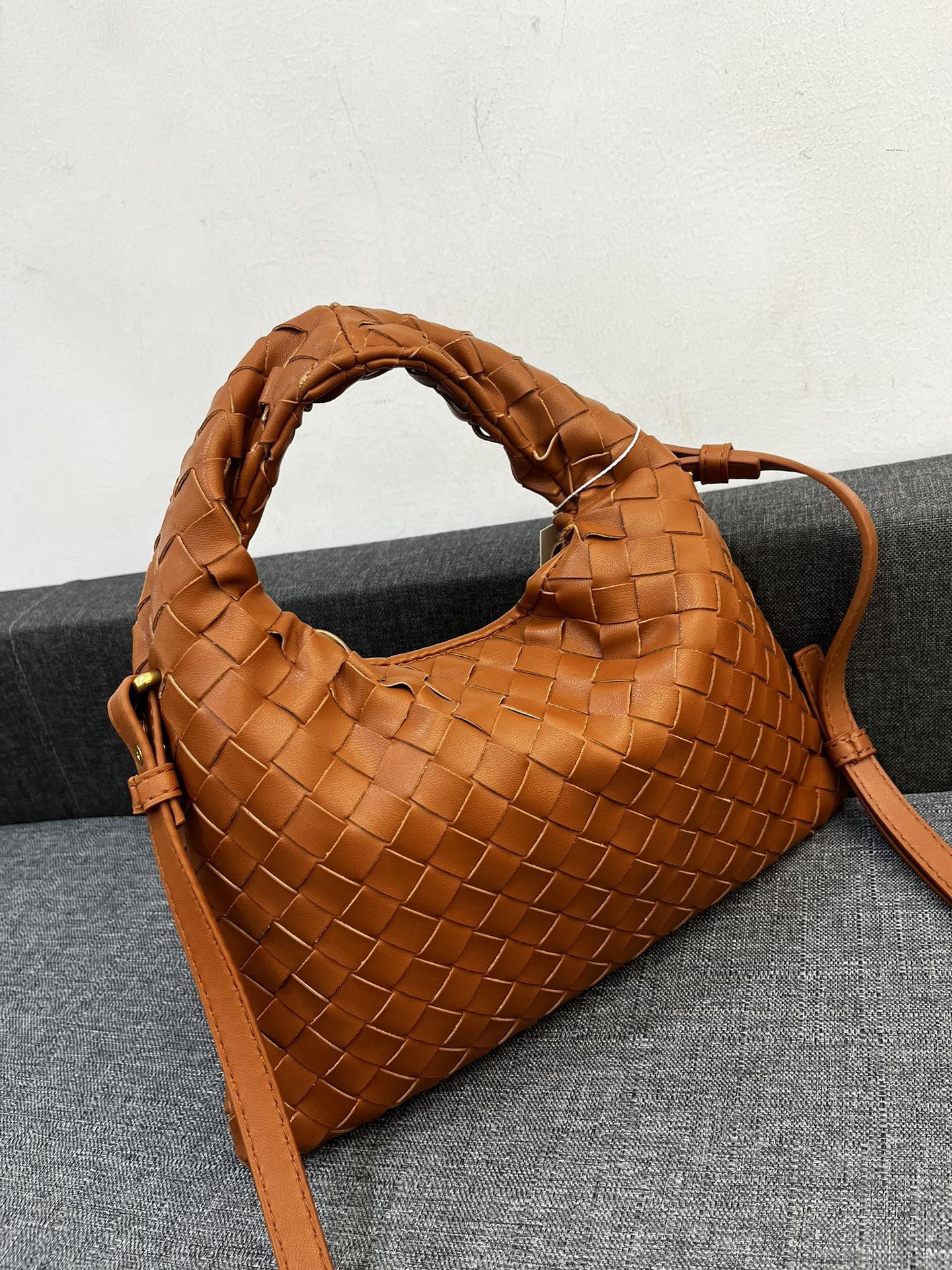 Copy Bottega Veneta HO Shoulder Bags 28*17cm