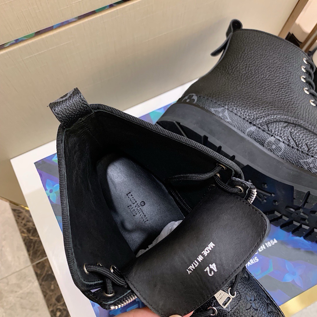 Louis Vuitton Mens New Boots Size 40-45