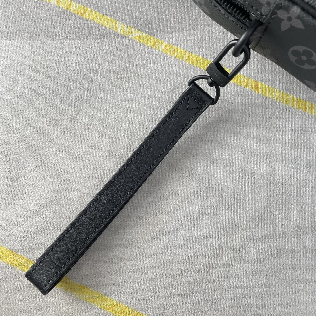 Louis Vuitton M82076 Pochette Kasai Men Bags Size 25*15.5*6.5cm