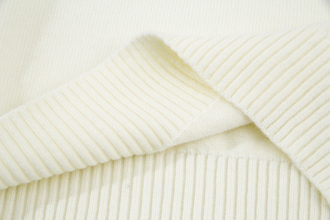 Ami Unisex Sweatshirt Size S-XL