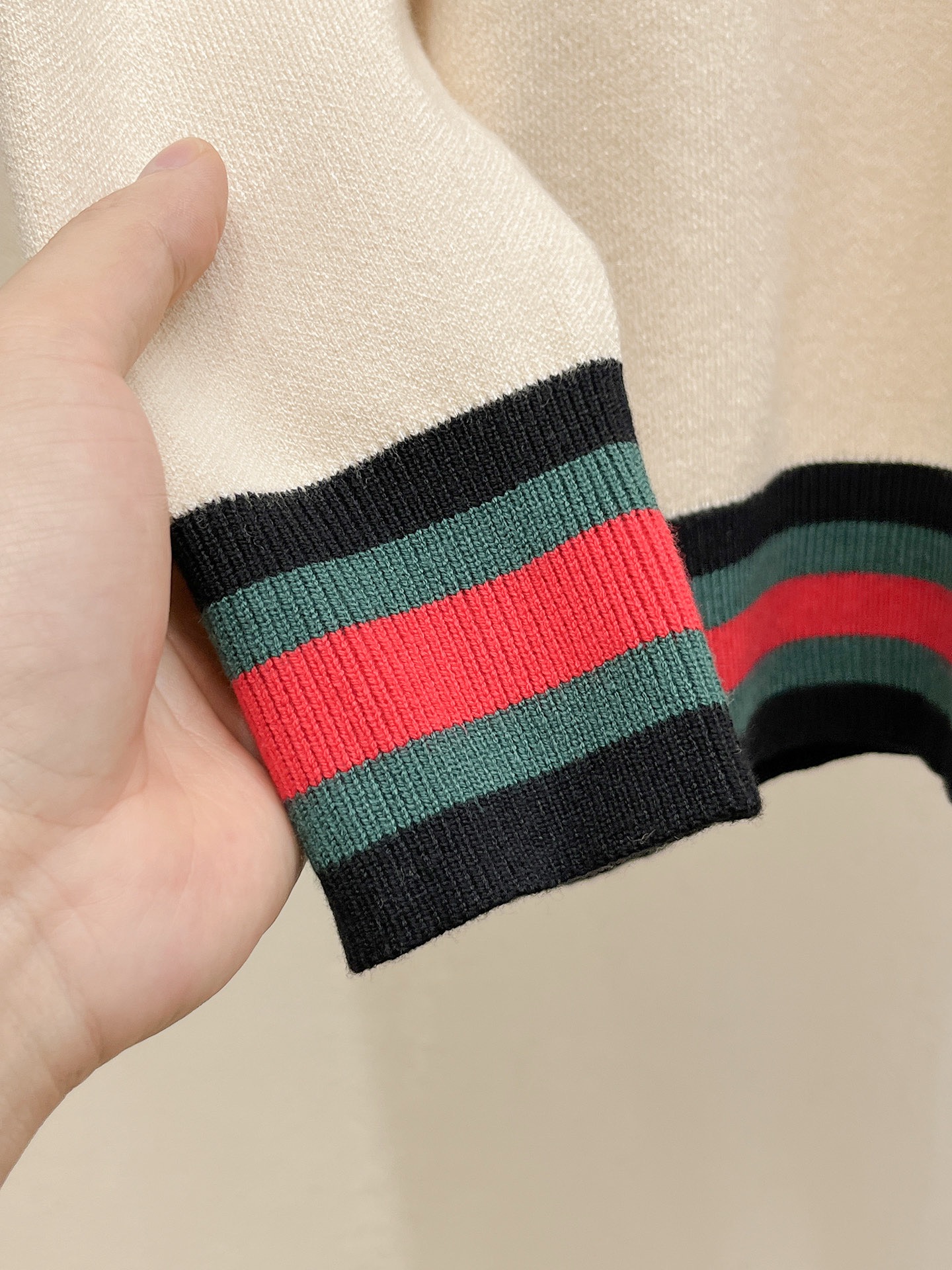 Gucci Unisex Sweatshirt Size M-XXXL