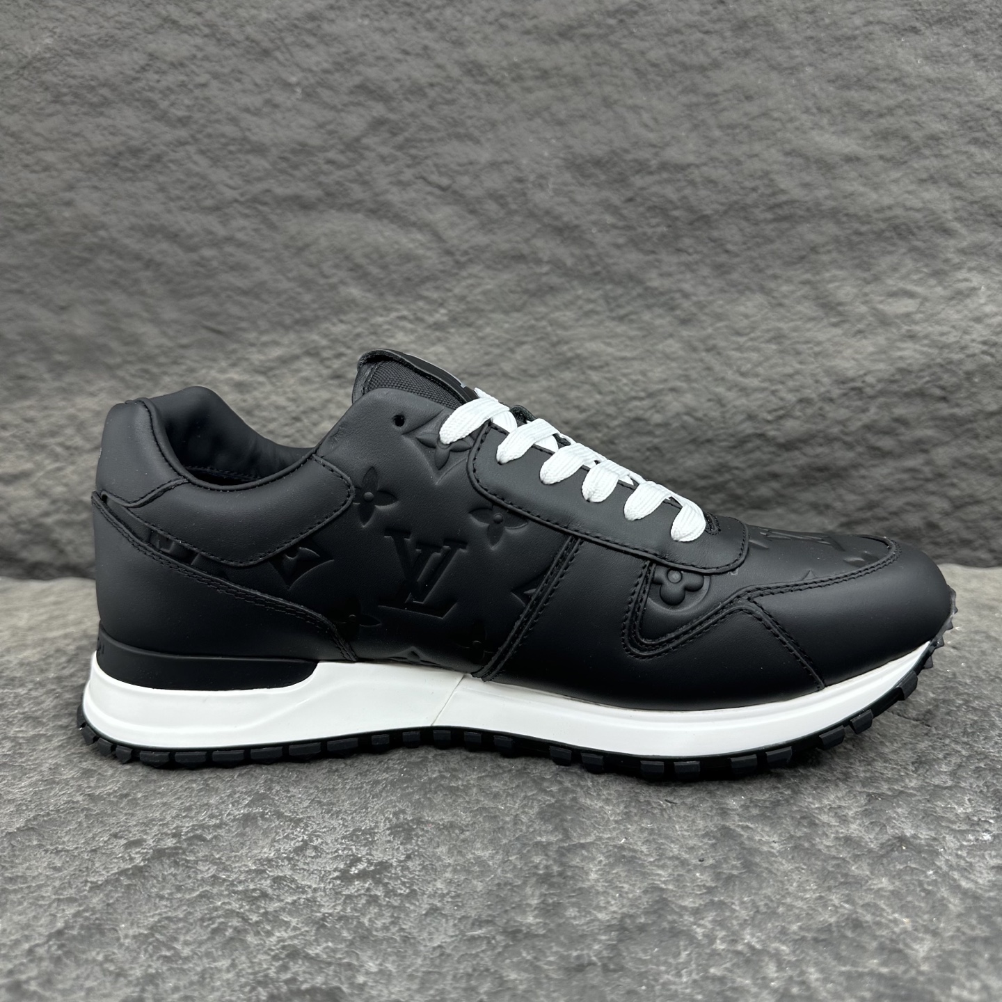 Louis Vuitton Run Away Sneaker For Men Size 39-46