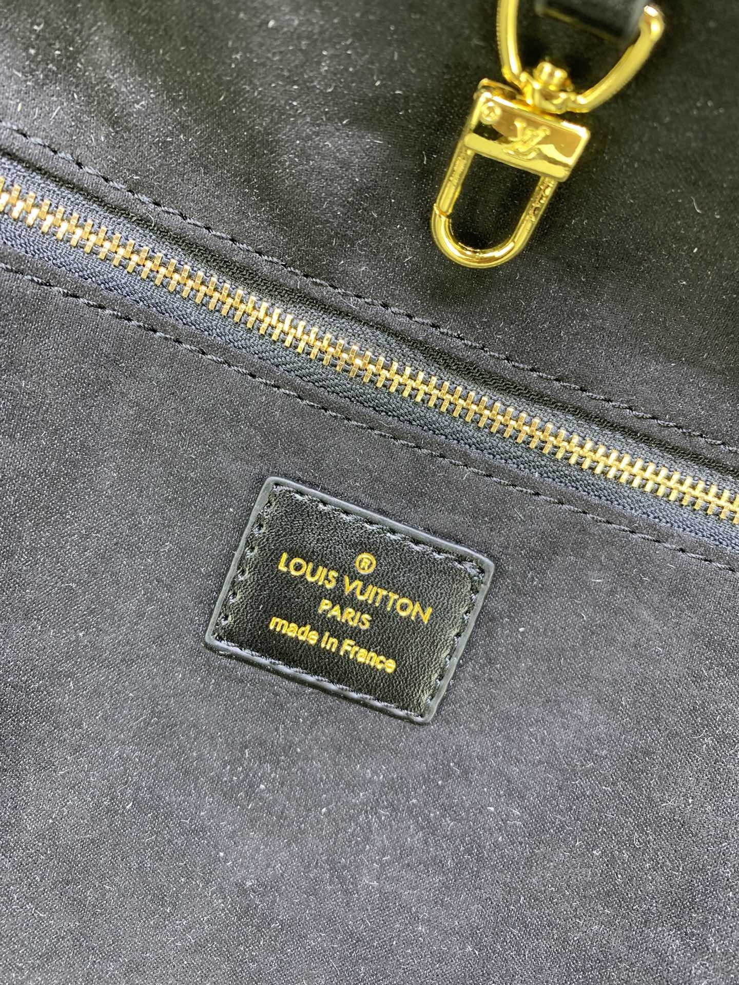 Louis Vuitton Shopping Bags 31*28*14cm