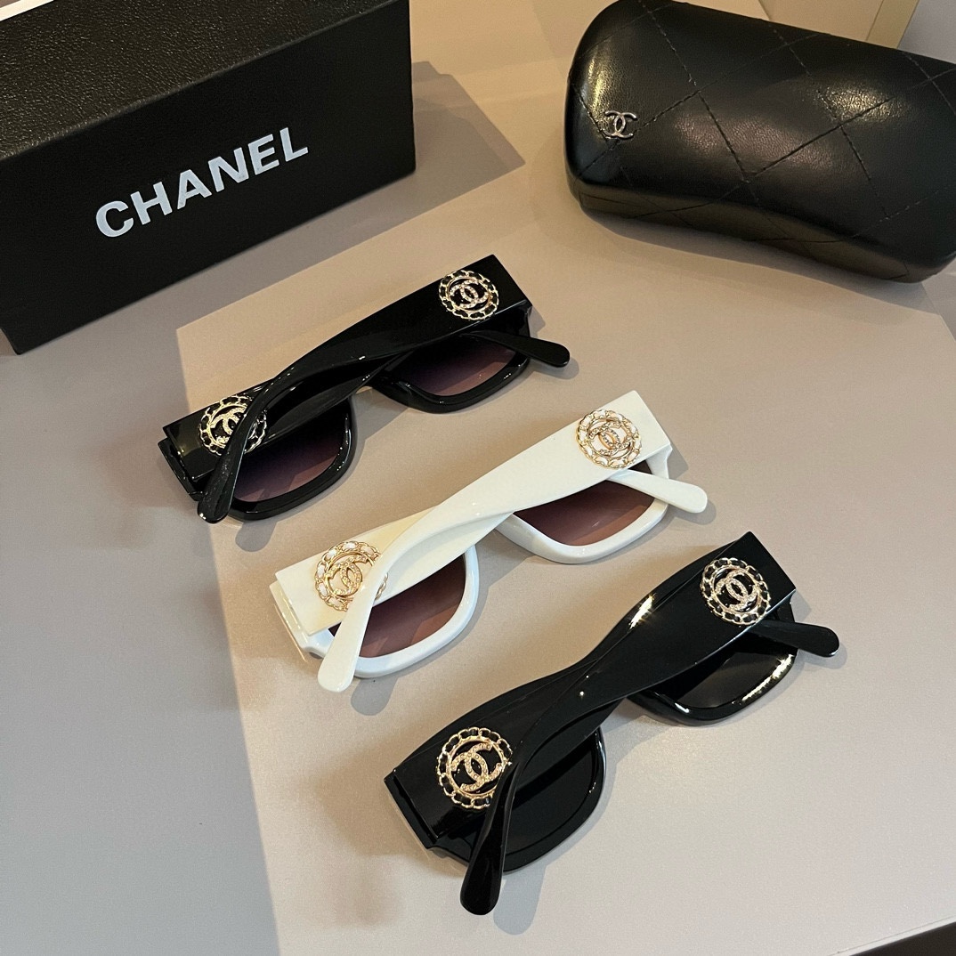 Chanel Sunglasses 2-Color