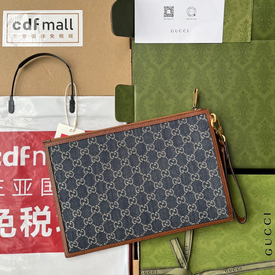 Gucci Pouch with Interlocking G Size 30.5*21*1.5cm Style 672953