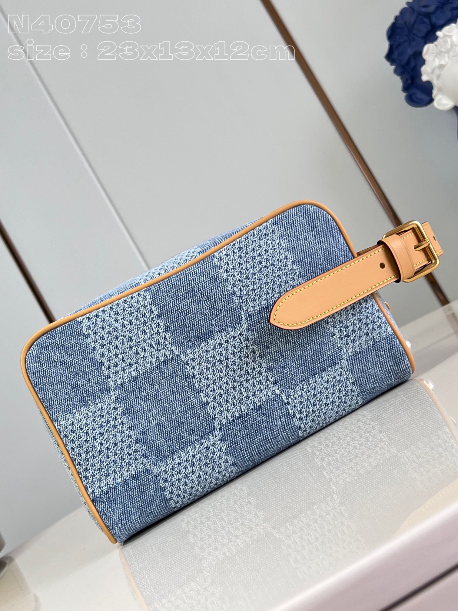 Louis Vuitton N40753 Locker Dopp Kit Bags Size 23*13*12cm