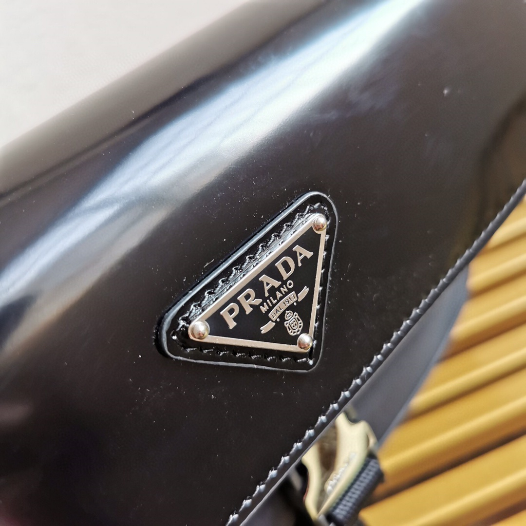 Prada 2VD044 Re-Nylon and Leather Shoulder Bags Size 20*15.5*4cm