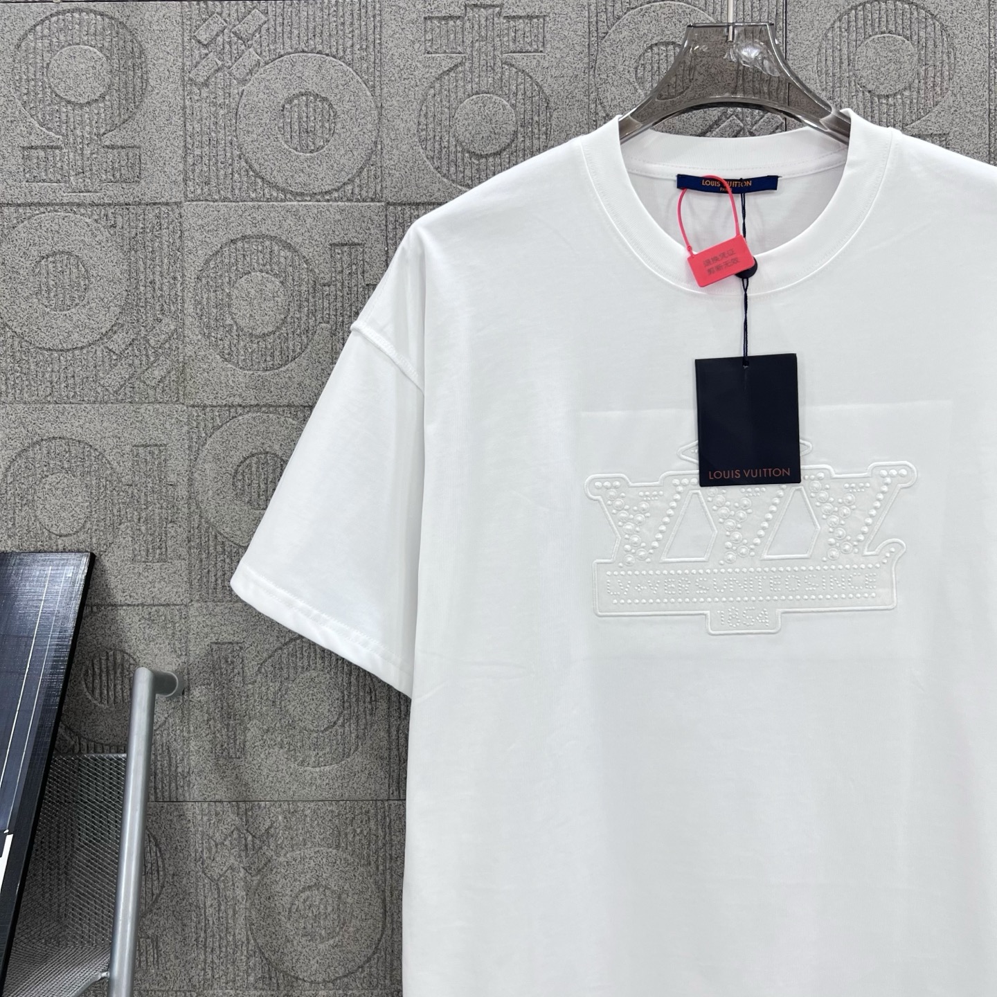 Louis Vuitton T Shirt  Embroider Logo Size XS-L