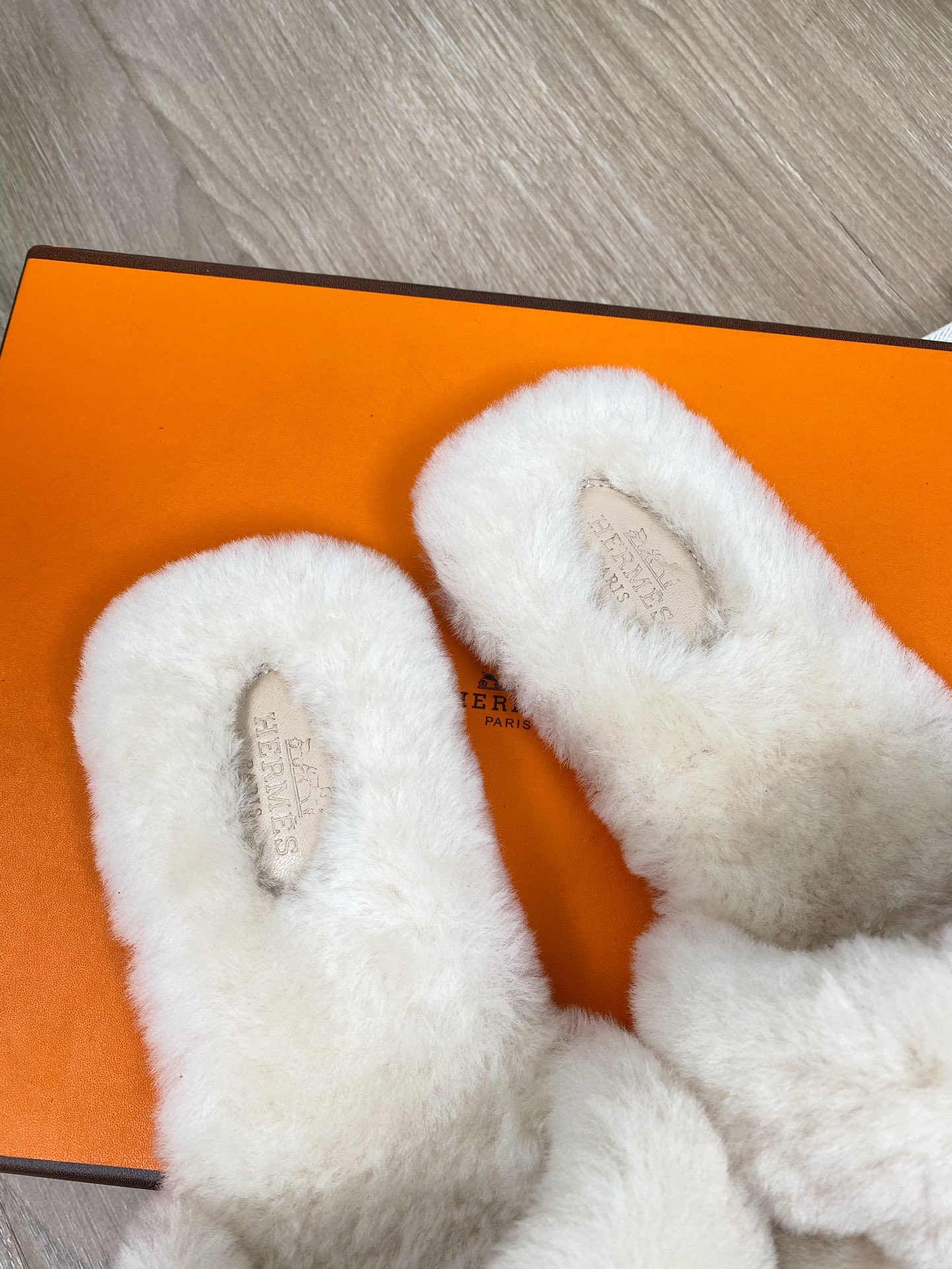 Hermes 23fw Women Winter Slippers Size 36-40