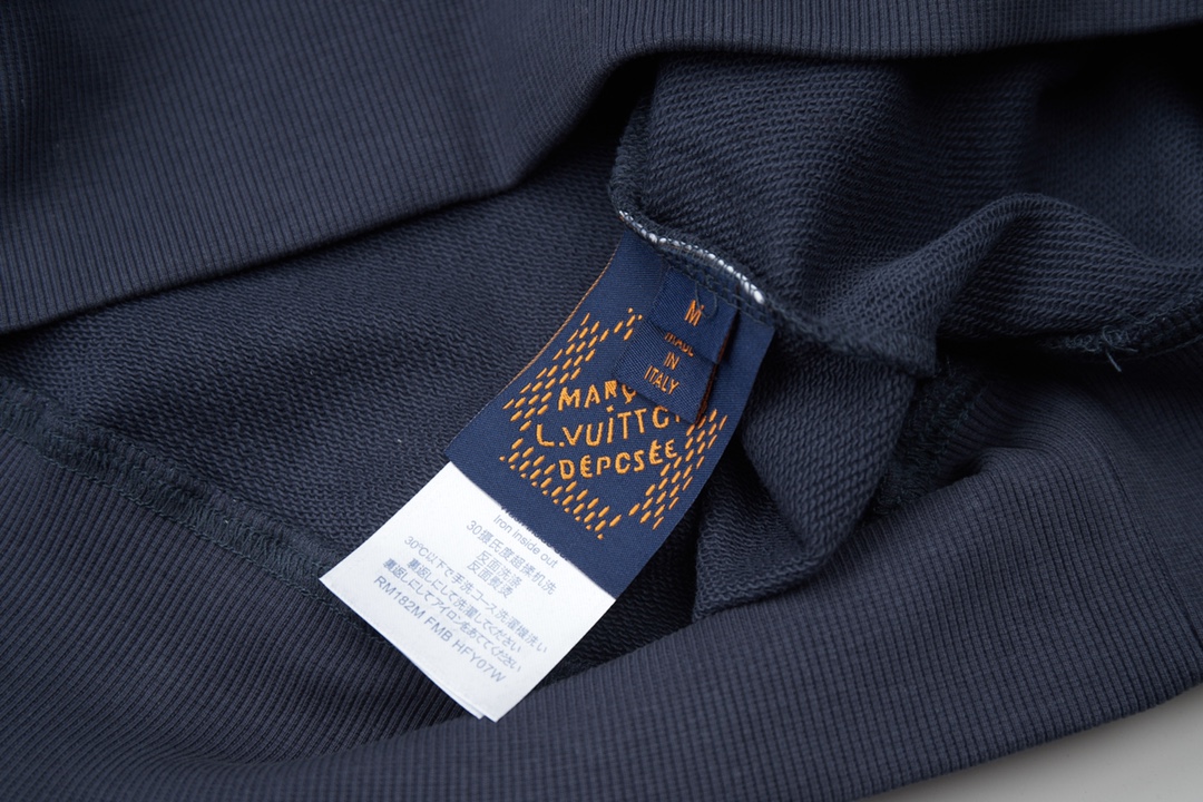 Louis Vuitton Unisex Sweatshirt Size S-XL