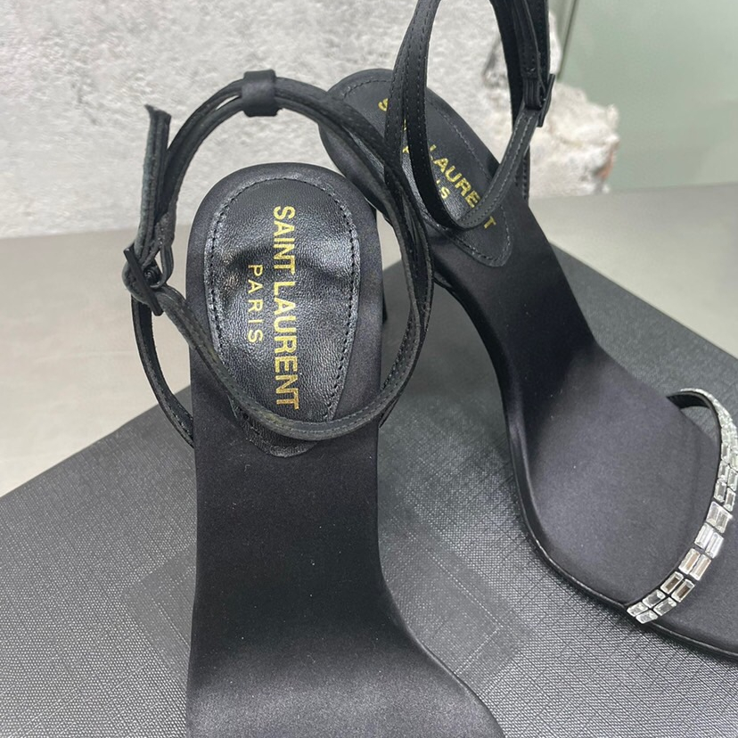 YSL Gloria Pumps Size 35-40