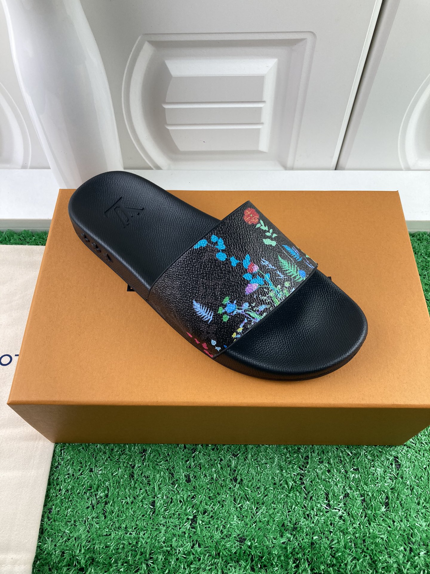Louis Vuitton 2024ss Candy Series Slippers Size 36-45