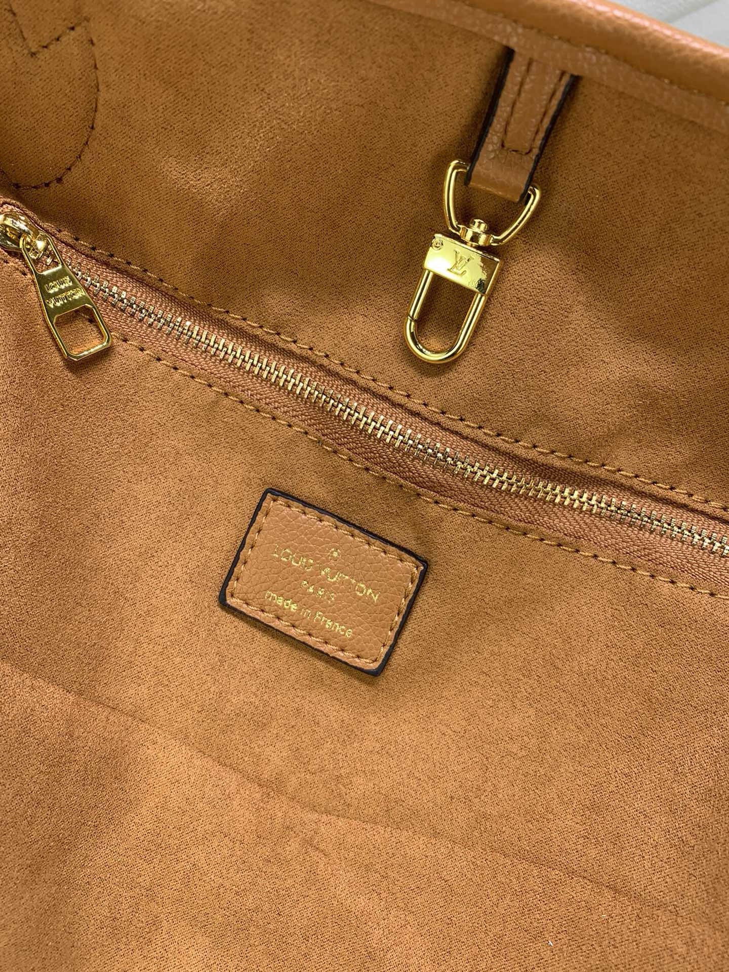 Louis Vuitton Shopping Bags 31*28*14cm