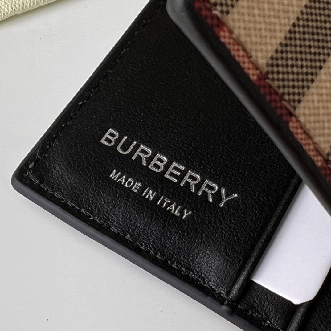 Burberry Card Holder Size 9*10.5cm