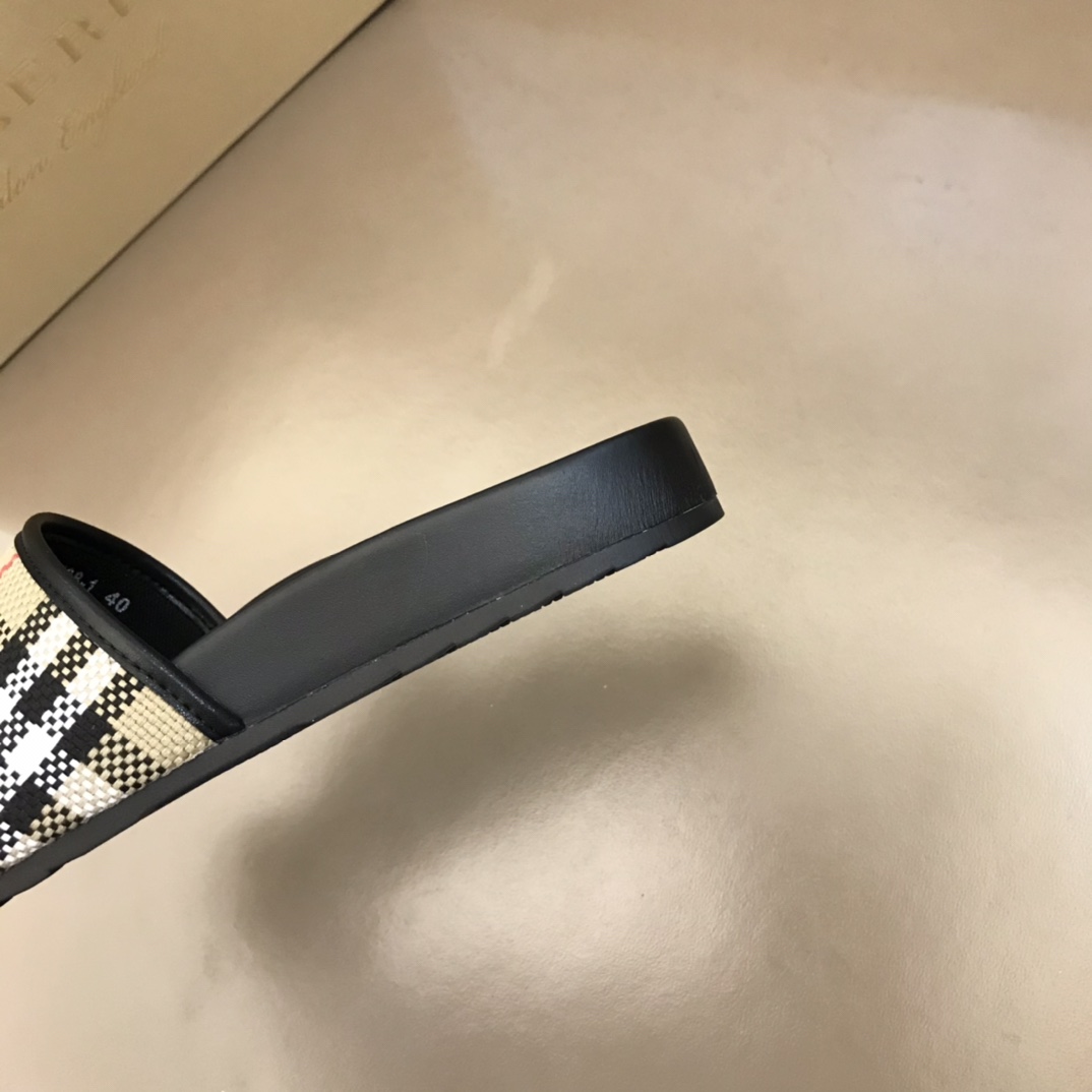 Burberry Mens Sandals Gr. 40-45