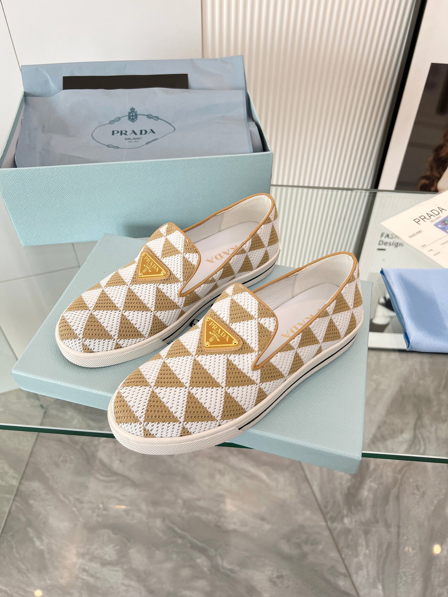 Prada 2024 Women Embroidered fabric slip-on Shoes Loafers Size 36-41