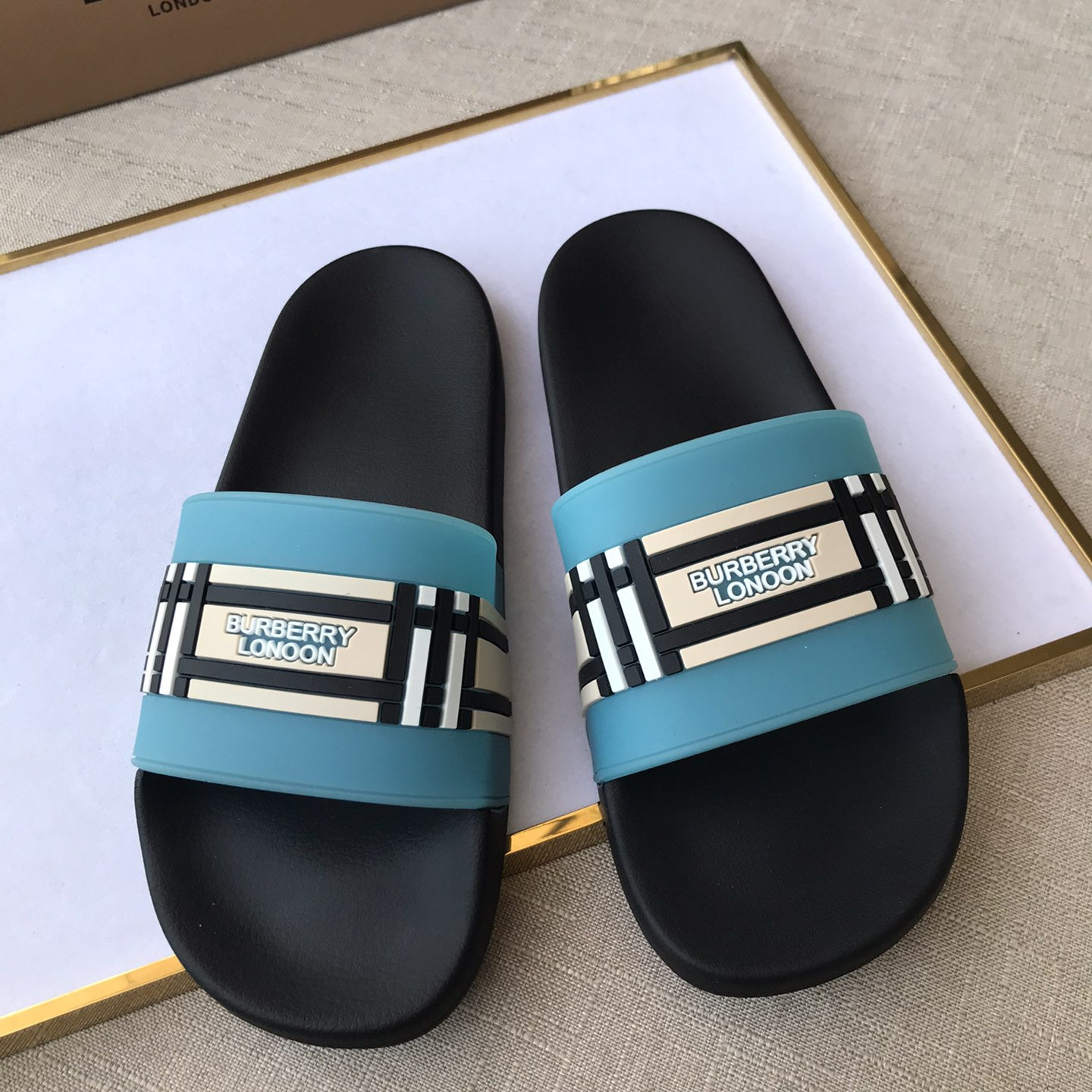 Burberry Mens Women Sandals Gr. 36-46