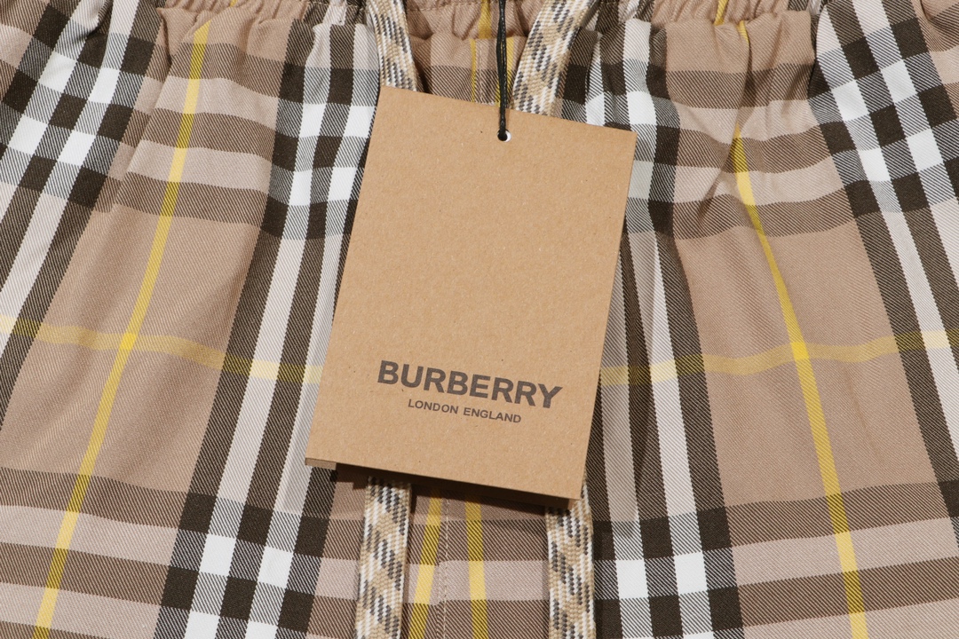 Burberry Unisex Shorts S-XL