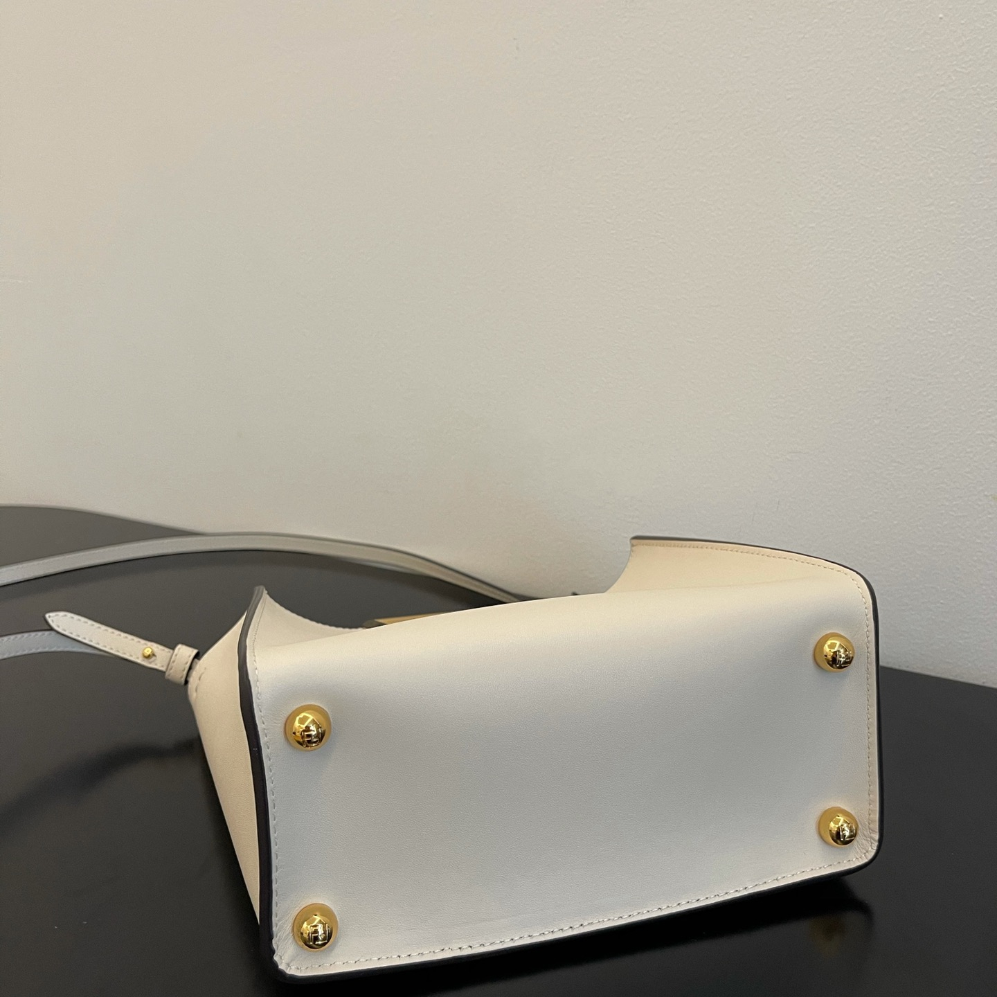 Fendi New Shoulder Bags 20*17*9cm