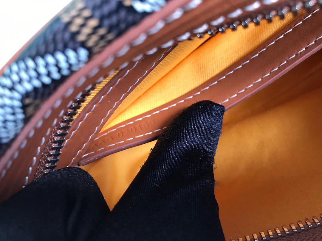 Goyard Cap-Vert Shoulder Bags Size 22.5*13*7cm