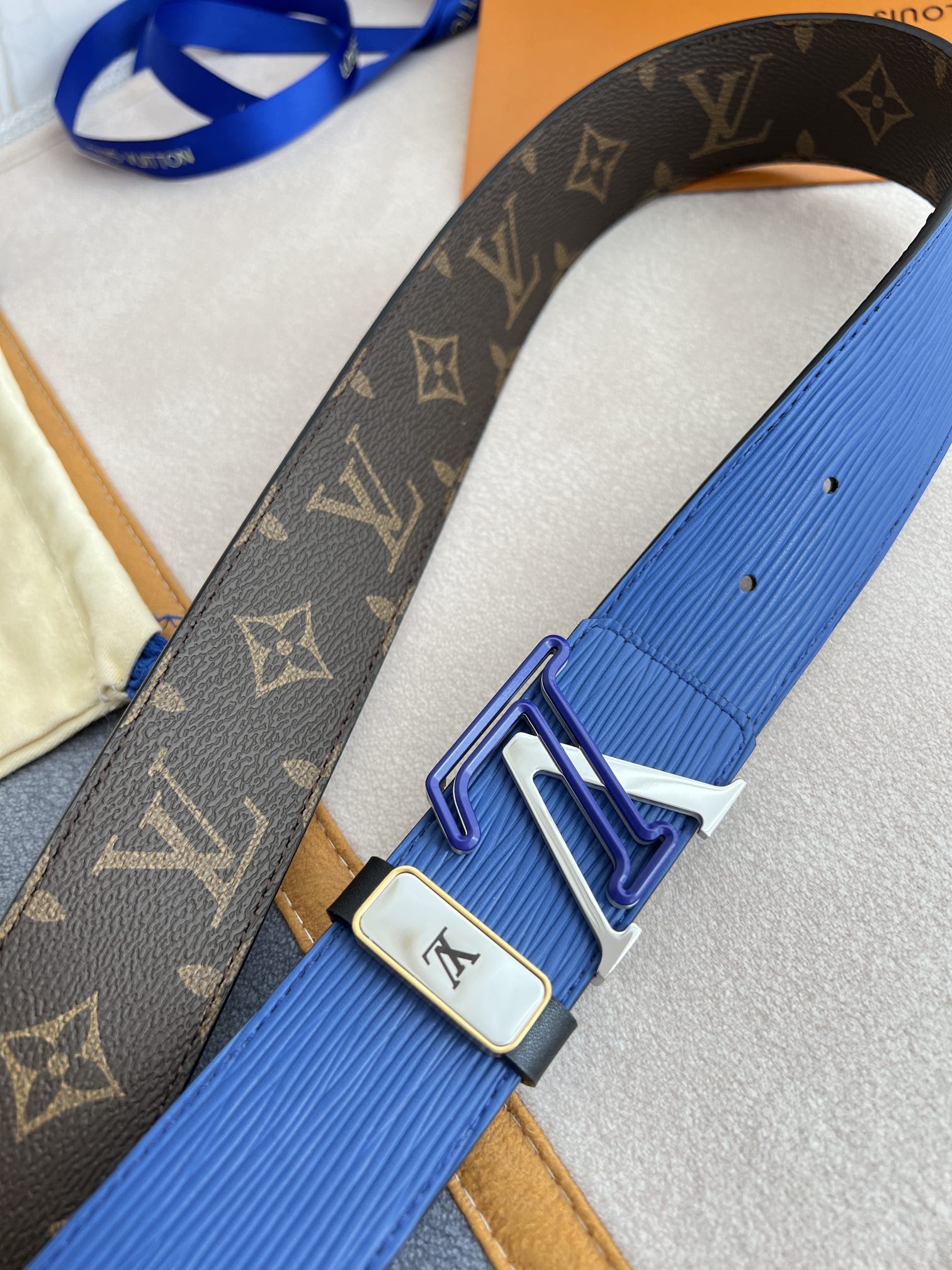 Louis Vuitton Men Belt Width 4cm