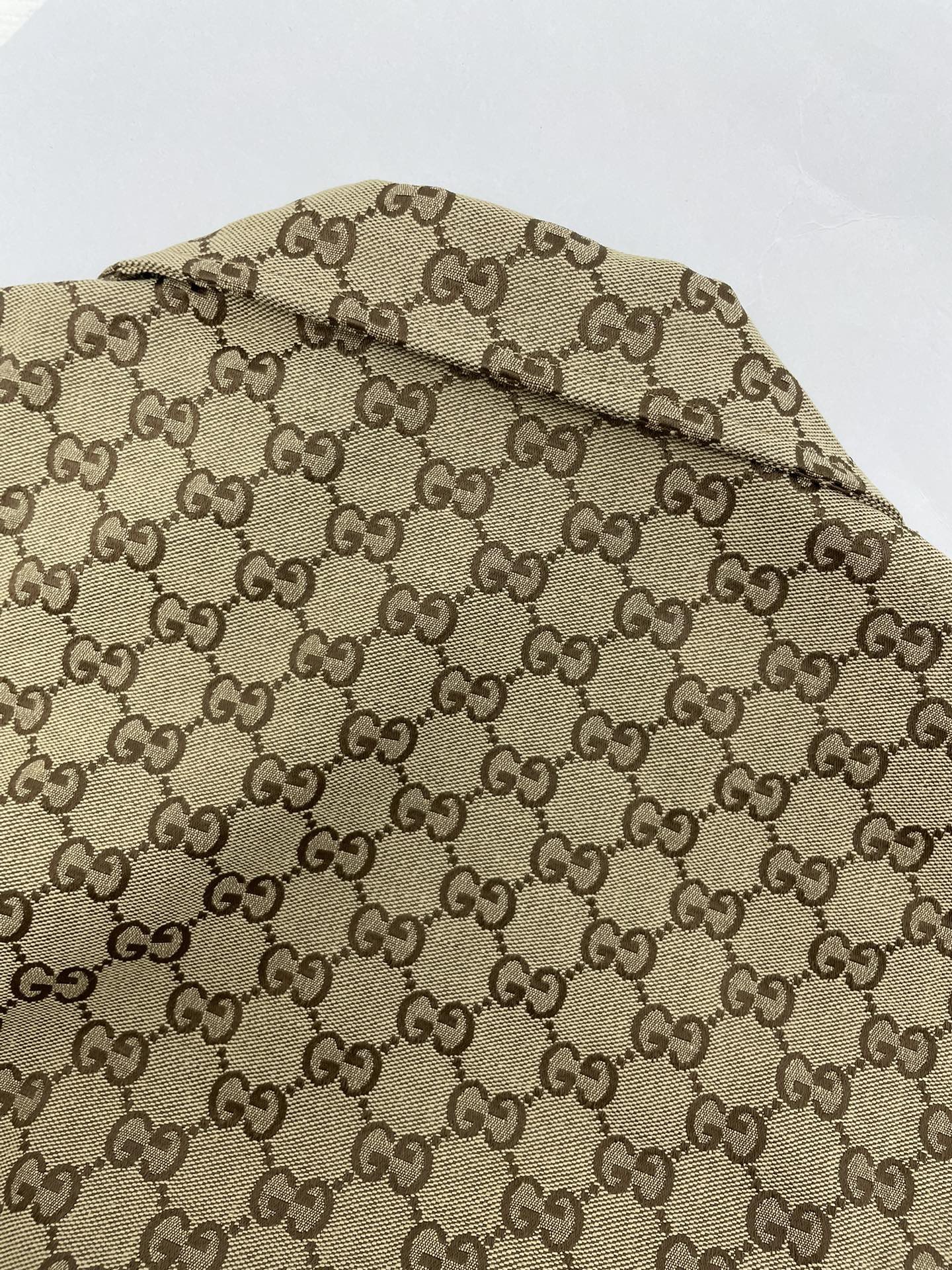 Gucci Sommeranzug Size S-XL