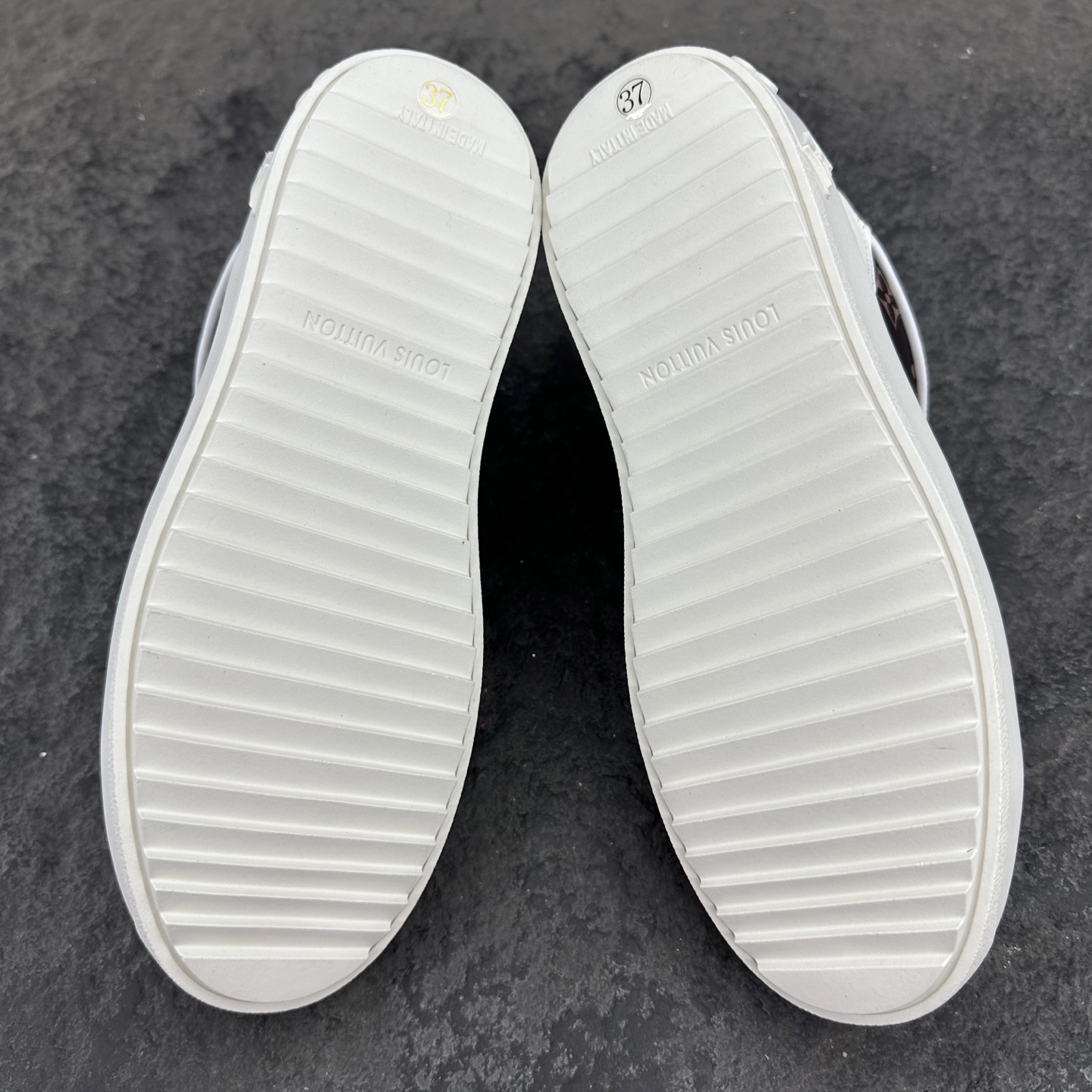 Louis Vuitton Time Out Sneaker Size 36-41