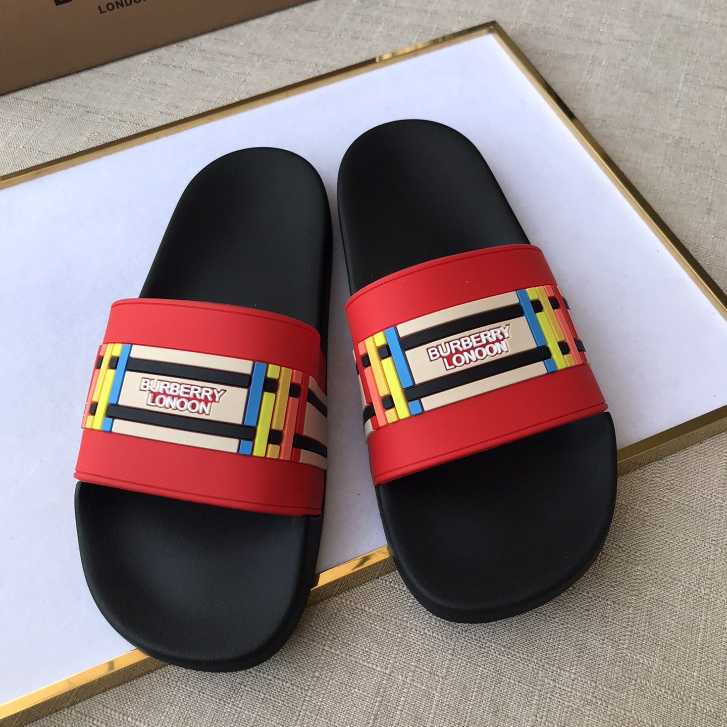 Burberry Mens Women Sandals Gr. 36-46