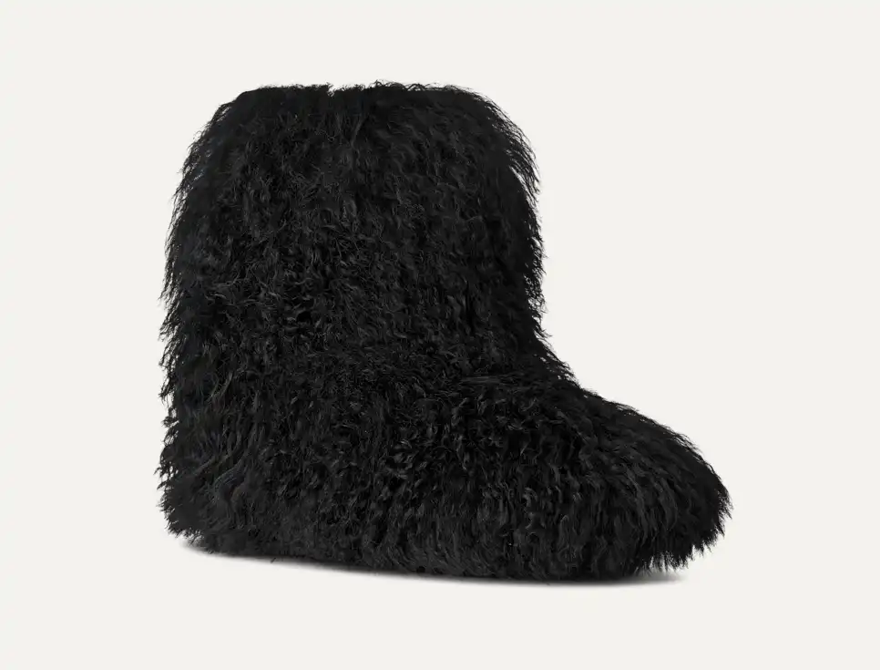 UGG Women's Classic Short Fluff Momma