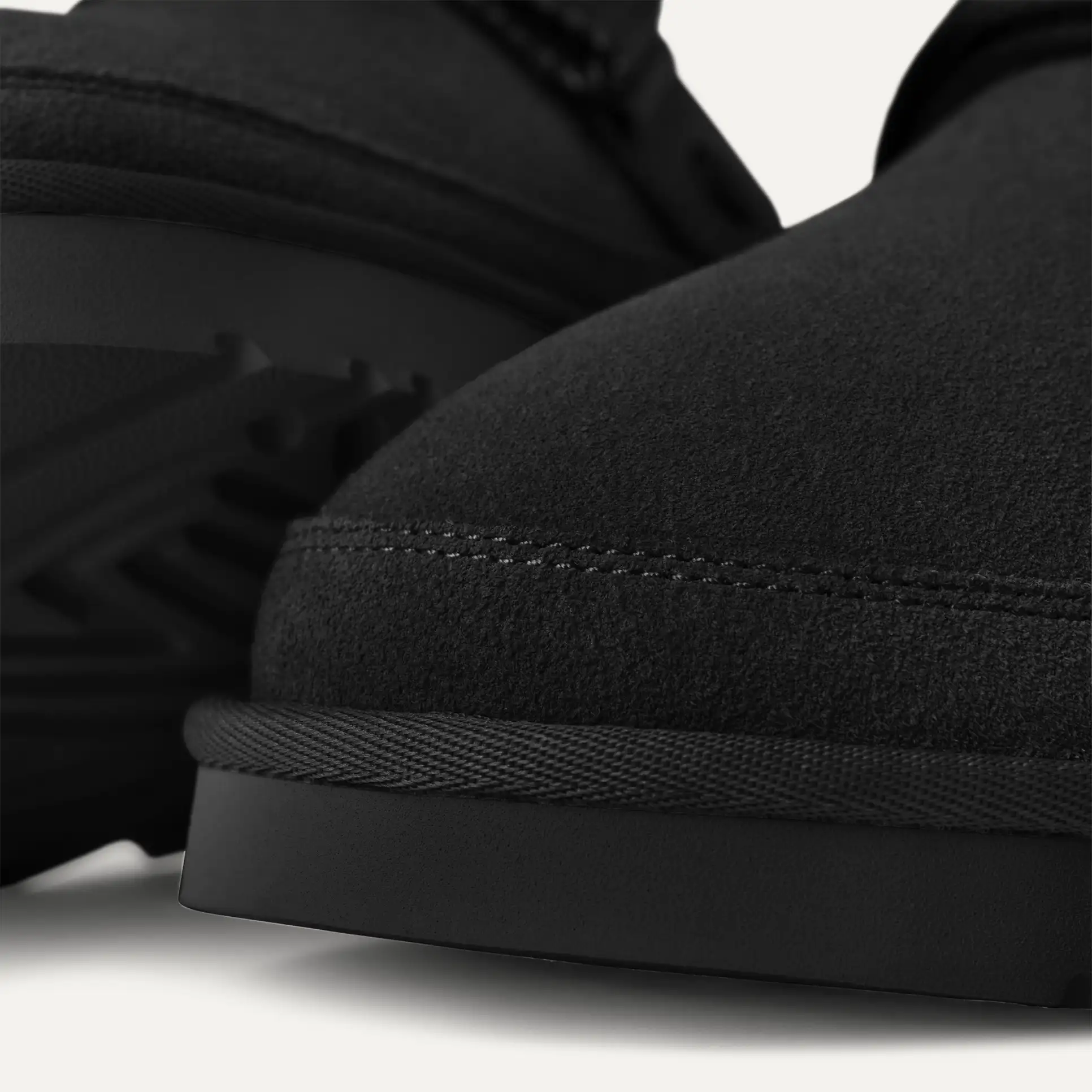 UGG Men's Goldencoast Clog II