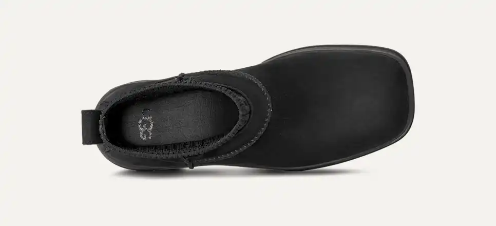 UGG Women's Moxy Chelsea