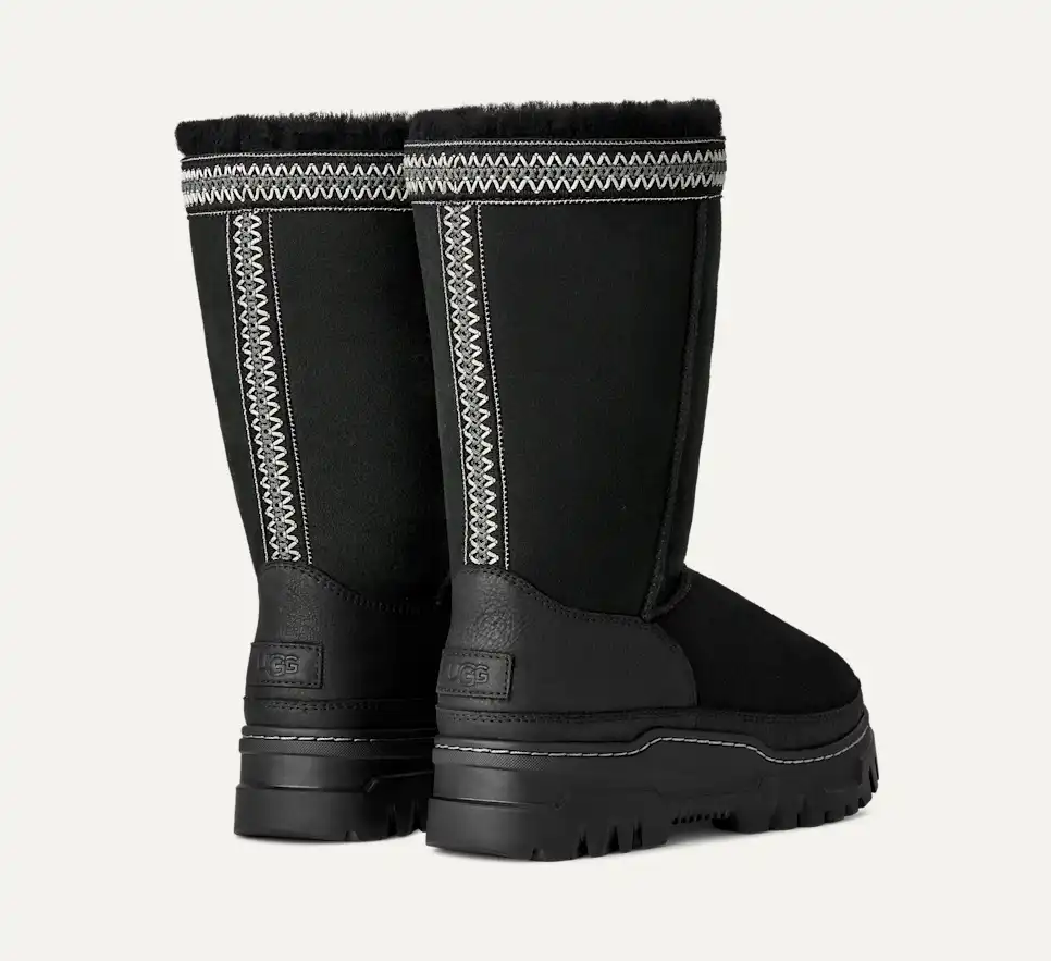 UGG Women's Classic Tall TrailGazer