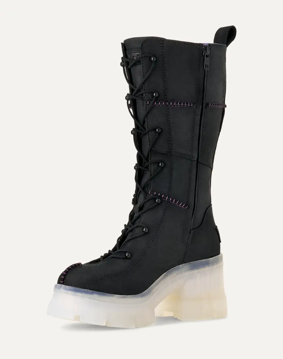 UGG All Gender Areum Boot
