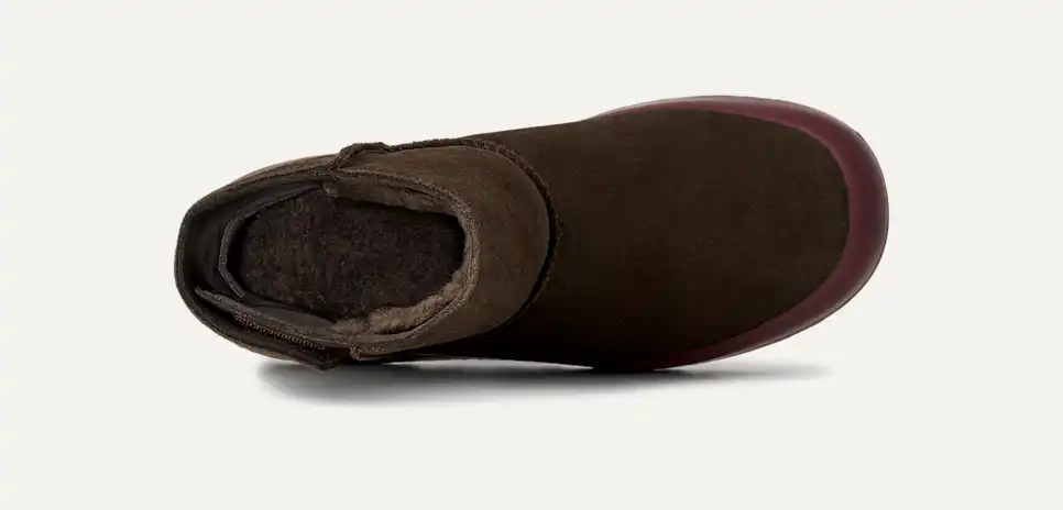 UGG Women's Classic StreetScape