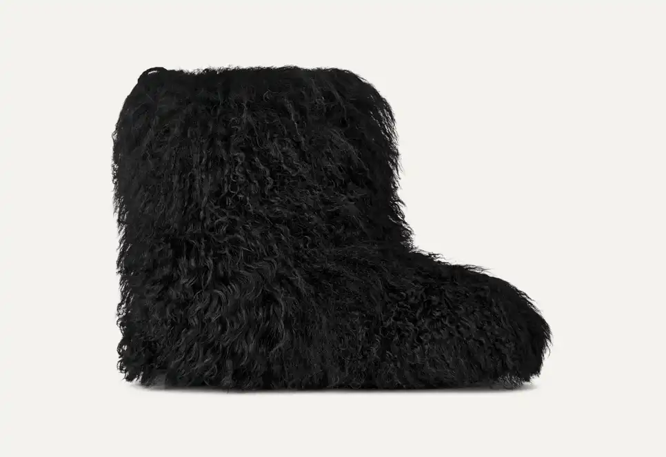 UGG Women's Classic Short Fluff Momma