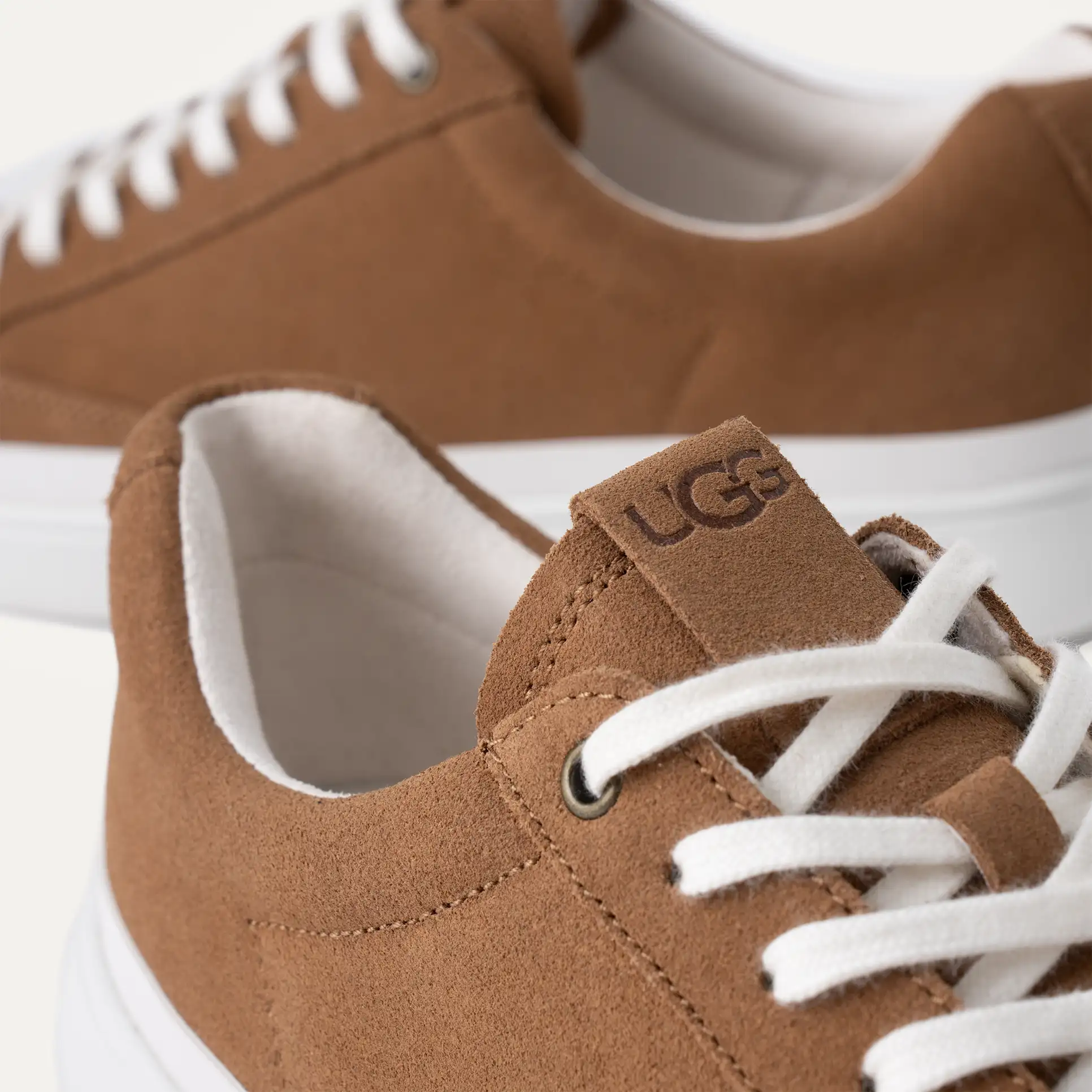 UGG Men's South Bay Sneaker Low Suede