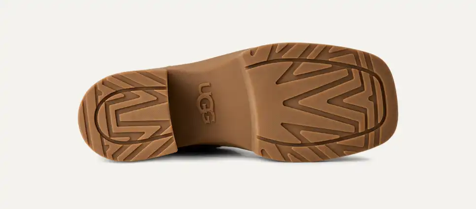 UGG Women's Moxy Chelsea