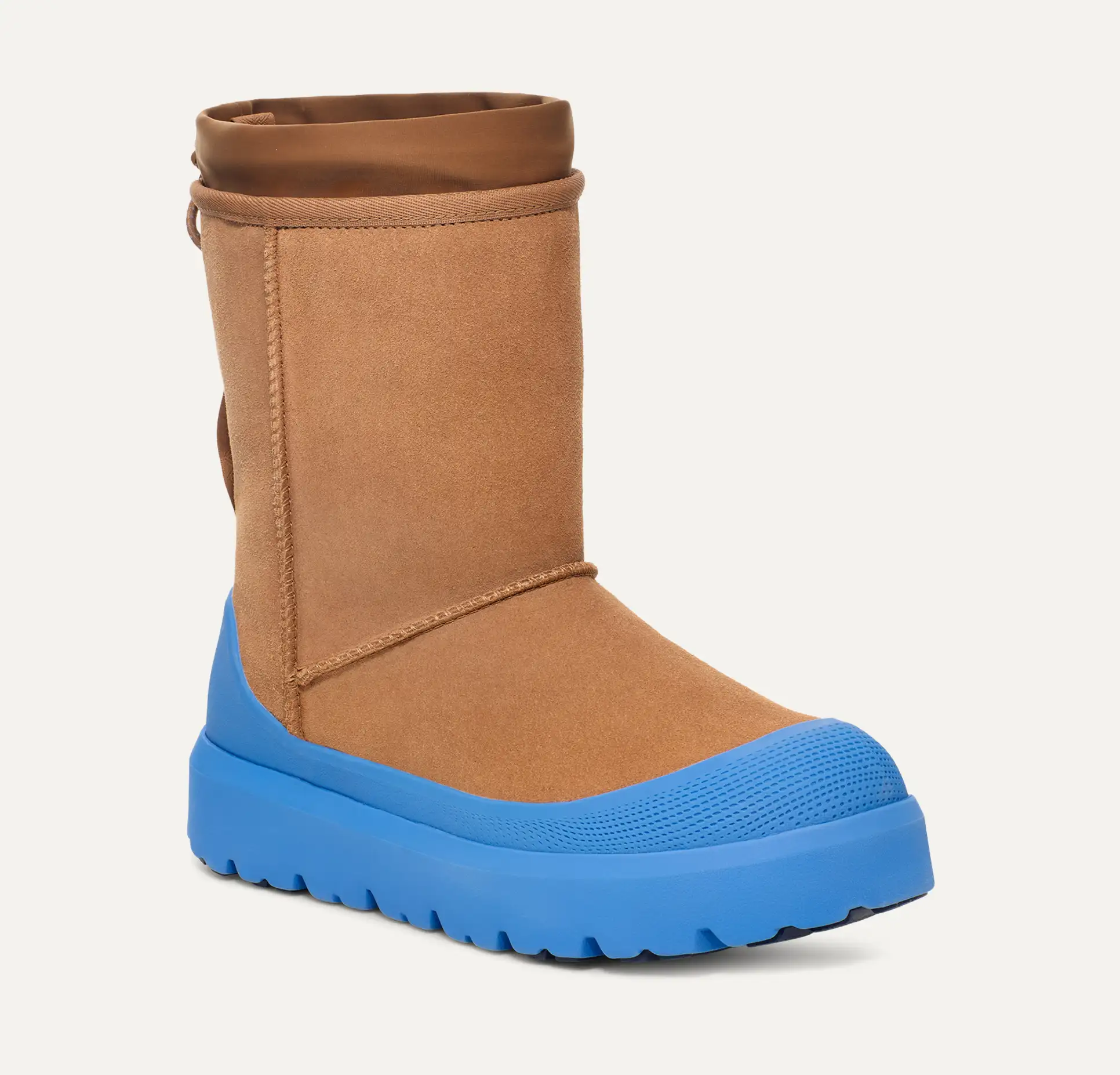 UGG All Gender Classic Short Weather Hybrid