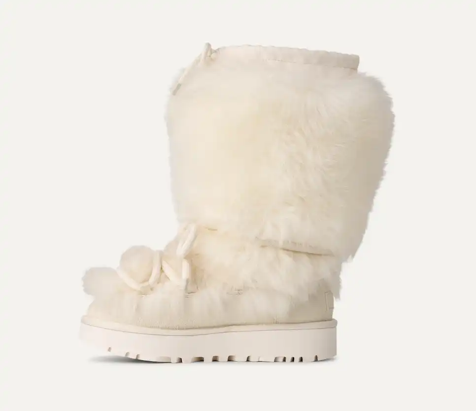 UGG Women's Classic Tall Chalet
