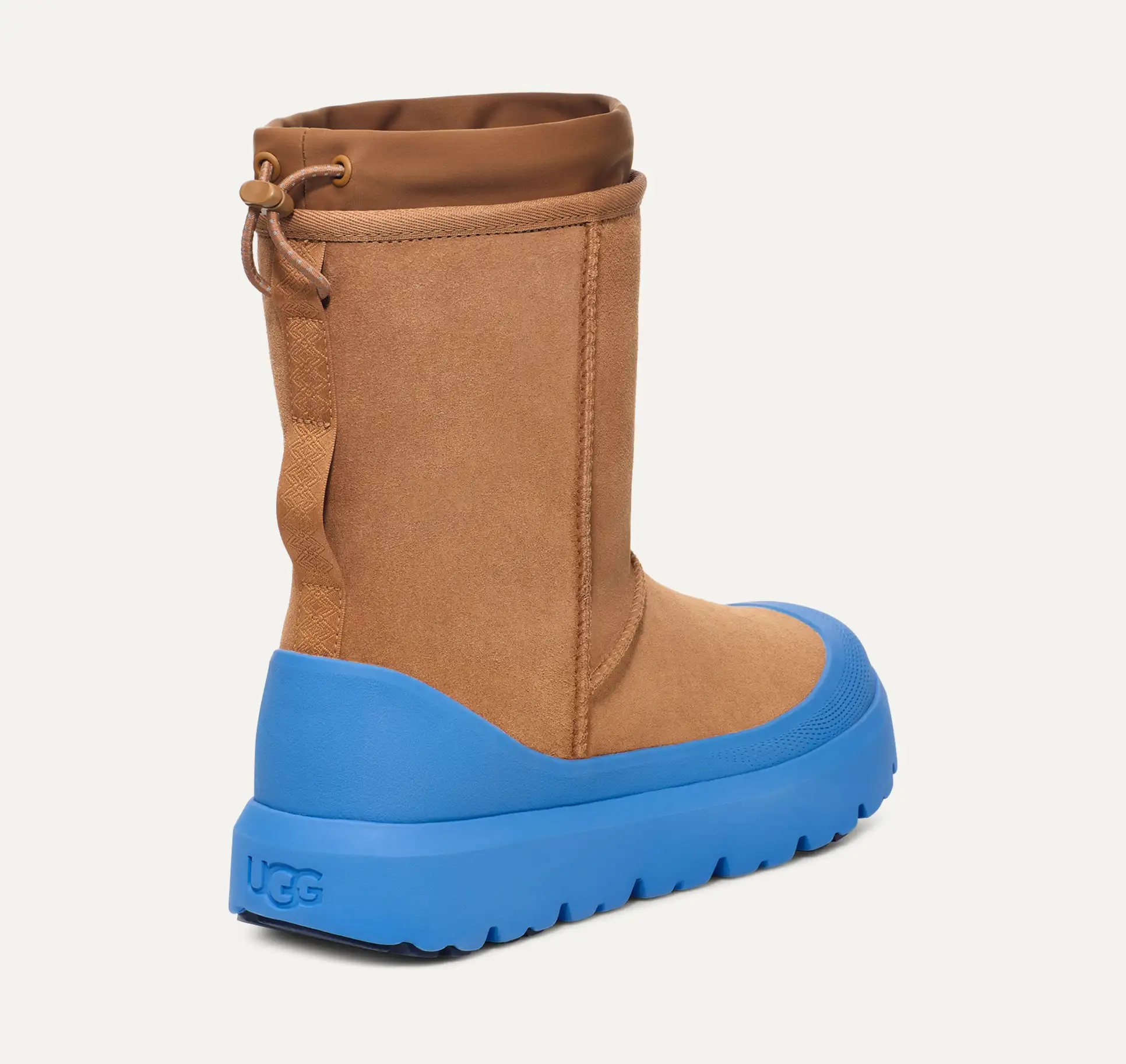 UGG All Gender Classic Short Weather Hybrid