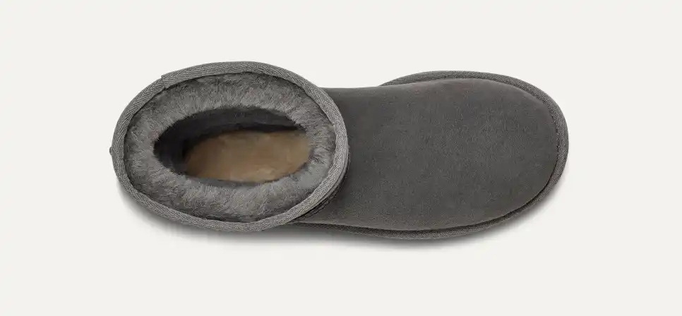 UGG Women's Classic Short II