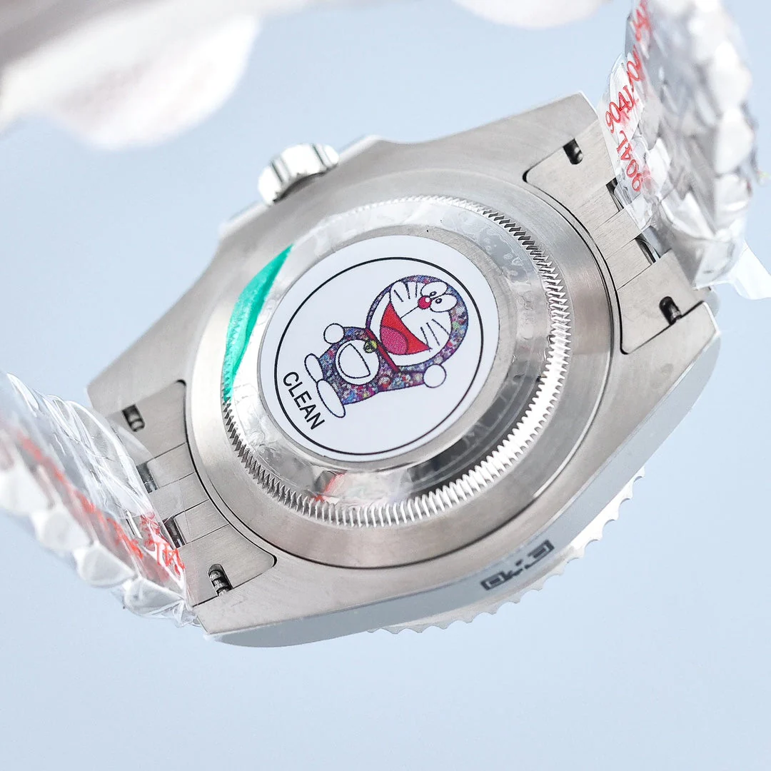 GMT-MASTER II CUSTOM GREEN BLACK BEZEL GREEN DIAL