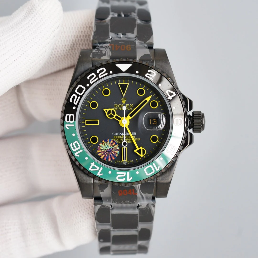 GMT-MASTER II CUSTOM GREEN BLACK BEZEL